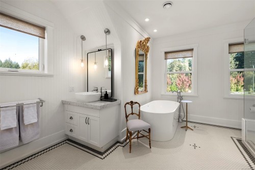 3553 Winn Rd, Courtenay, BC 
