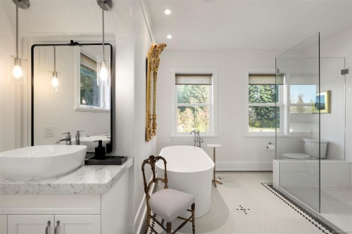 3553 Winn Rd, Courtenay, BC 