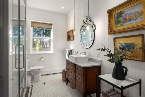 3553 Winn Rd, Courtenay, BC 