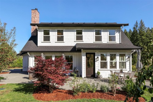 3553 Winn Rd, Courtenay, BC 