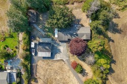 6390 Welch Rd Central Saanich, BC V8M 1W7