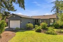 595 Ridgegrove Ave, Saanich, BC 
