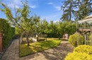 595 Ridgegrove Ave, Saanich, BC 
