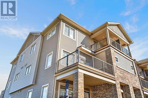 303 OLIVENITE PRIVATE S , Ottawa, Ontario K2J 7J4 4