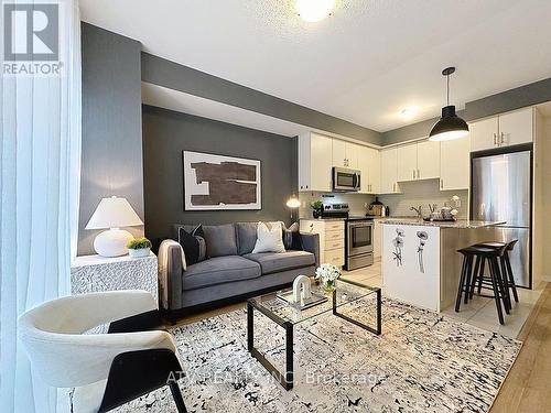 35 - 26 FIELDWAY ROAD , Toronto, Ontario M8Z 0E3 3