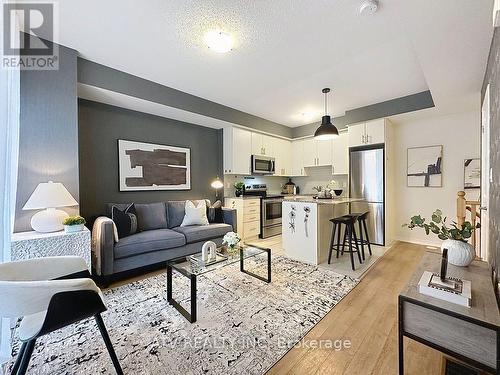 35 - 26 FIELDWAY ROAD , Toronto, Ontario M8Z 0E3 4