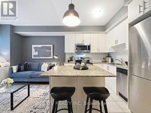 35 - 26 FIELDWAY ROAD , Toronto, Ontario M8Z 0E3 5