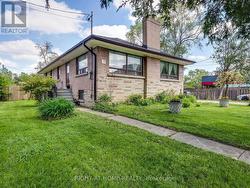 (BASEMENT) - 17 BRYANT ST STREET Toronto, ON M3H 4Z8