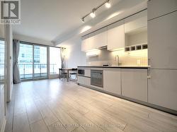 702 - 5 BUTTERMILL AVENUE Vaughan, ON L4K 0J5