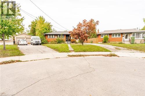 33 KENWOOD Crescent Unit# (main level) , Hamilton, Ontario L8T 1W3 2