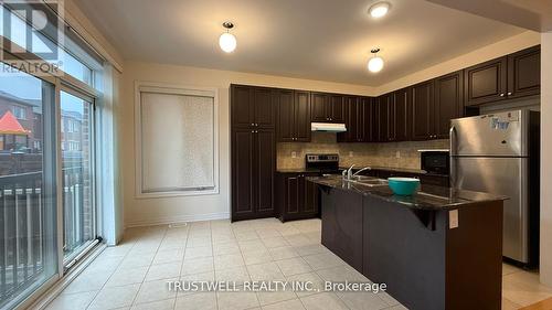 54 BUSCH AVENUE , Markham, Ontario L6C 0V4 3