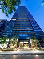4105 - 101 CHARLES STREET E Toronto, ON M4Y 1V2