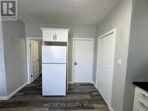 40 MAIN STREET E , Southgate, Ontario N0C 1B0 3