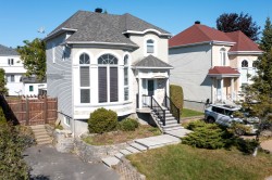 1366 Av. des Nénuphars Laval (Sainte-Dorothée), QC H7Y 2C6
