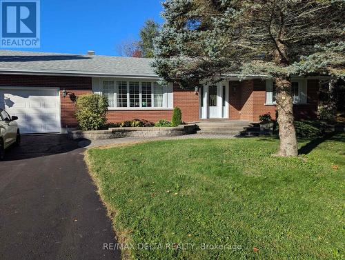 77 Front Road W, Champlain, ON 