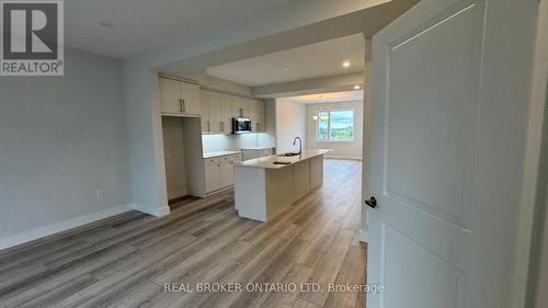 44 - 925 DEVERON CRESCENT , London South (South J), Ontario N5Z 5A4 3