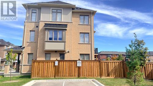 21 NAUTICAL WAY , Whitby, Ontario L1N 0N2 4