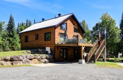 1123 Ch. du Tour-du-Lac  Saint-Adolphe-D'Howard, QC J0T 2B0