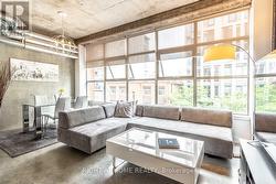 308 - 29 CAMDEN STREET Toronto, ON M5V 3N3