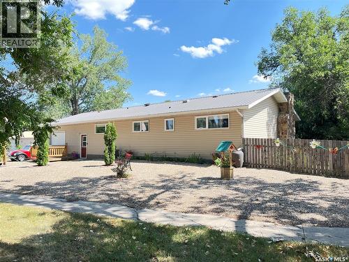 202 Hood Street, Maple Creek, SK 