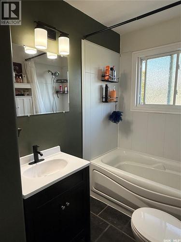 405 6Th Avenue W, Nipawin, SK 