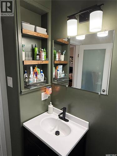 405 6Th Avenue W, Nipawin, SK 