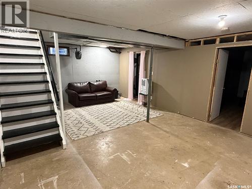 405 6Th Avenue W, Nipawin, SK 
