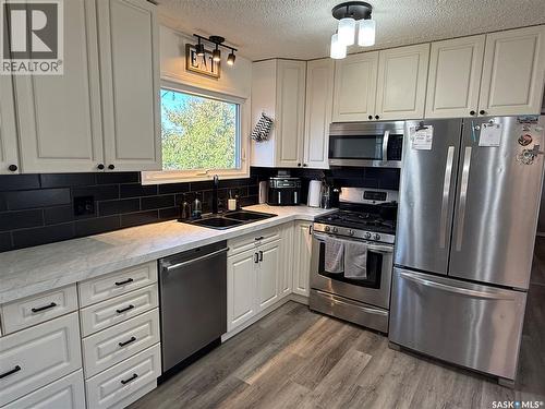 405 6Th Avenue W, Nipawin, SK 