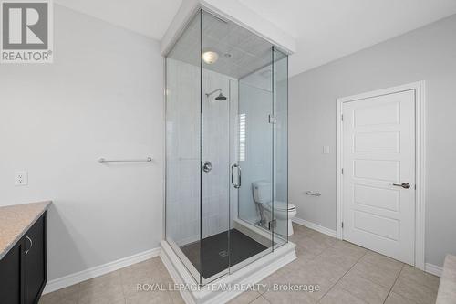 Separate Glass Shower - 32 Escallonia Court, Ottawa, ON 