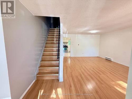 24 - 311 VESTA ROAD , London East (East A), Ontario N5Y 5J3 2