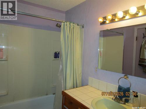 3005 3Rd Street N, Rockglen, SK 