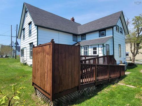 20 North Street, Lockeport, NS 