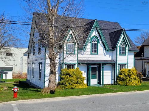 20 North Street, Lockeport, NS 