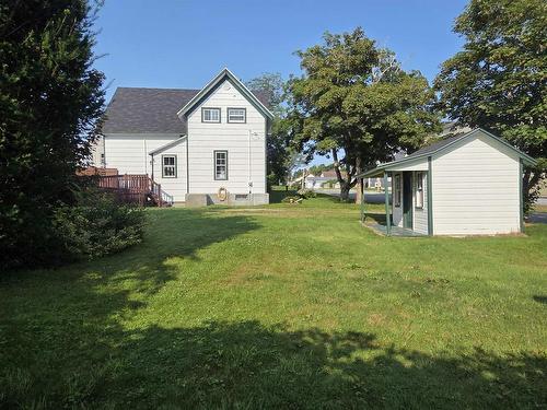 20 North Street, Lockeport, NS 