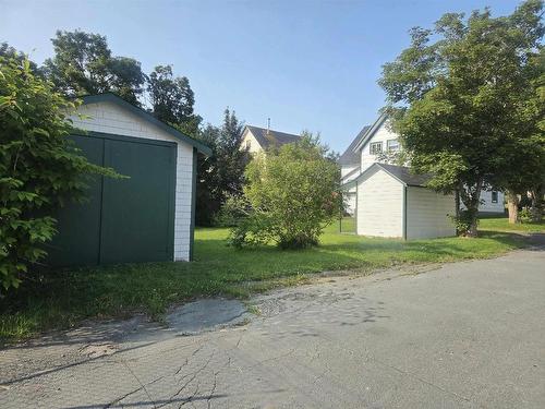 20 North Street, Lockeport, NS 