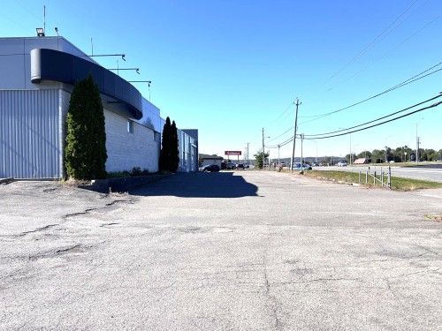 Parking - 2344 Boul. Du Curé-Labelle, Saint-Jérôme, QC 
