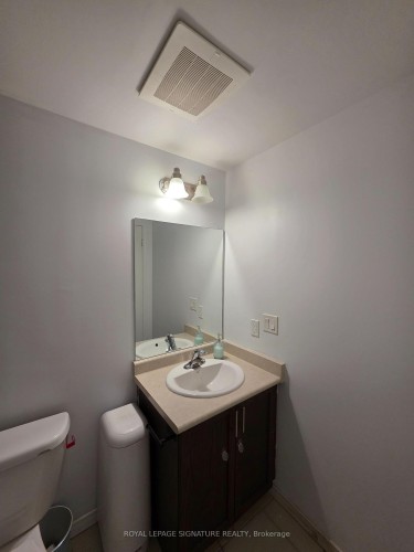 102-910 Wentworth Street, Peterborough, ON 