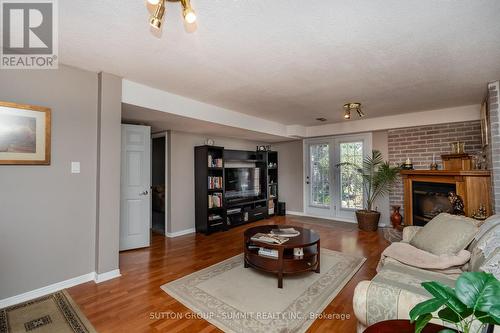 437 Eaglewood Drive, Hamilton, ON 