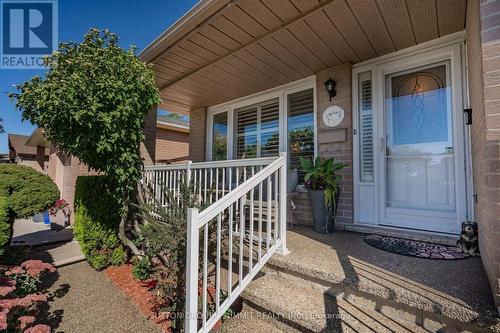 437 Eaglewood Drive, Hamilton, ON 