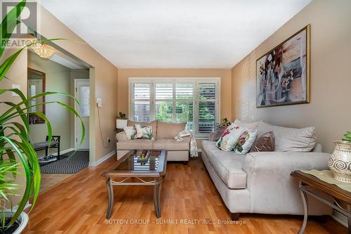 437 Eaglewood Drive, Hamilton, ON 