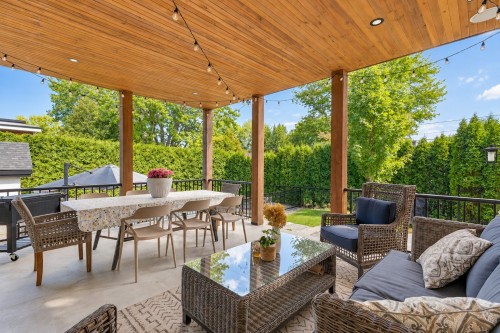 Balcony - 111 Rue Beaumont E., Saint-Bruno-De-Montarville, QC 