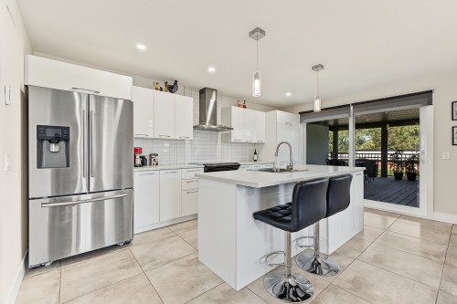 Kitchen - 111 Rue Beaumont E., Saint-Bruno-De-Montarville, QC 