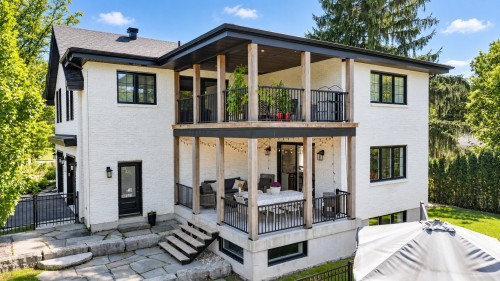 Back of Structure - 111 Rue Beaumont E., Saint-Bruno-De-Montarville, QC 