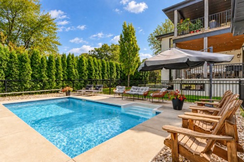 Pool - 111 Rue Beaumont E., Saint-Bruno-De-Montarville, QC 