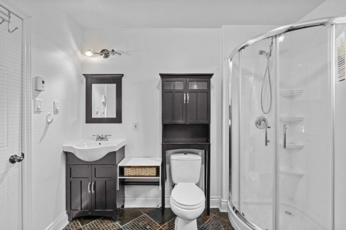 Bathroom - 310 Rue Mary, Lachute, QC 