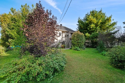 Courtyard - 310 Rue Mary, Lachute, QC 