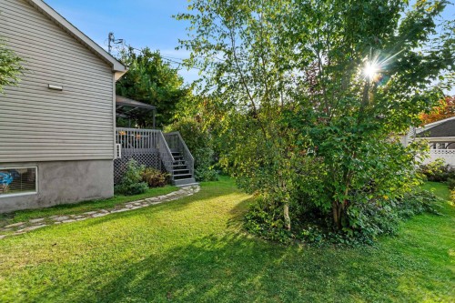Courtyard - 310 Rue Mary, Lachute, QC 