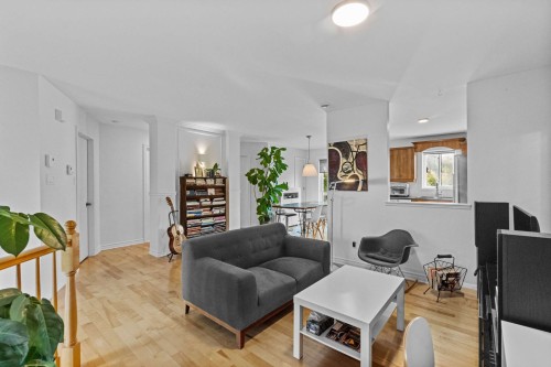 Living Room - 310 Rue Mary, Lachute, QC 