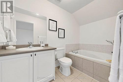 112 Ness Drive, Richmond Hill, ON 