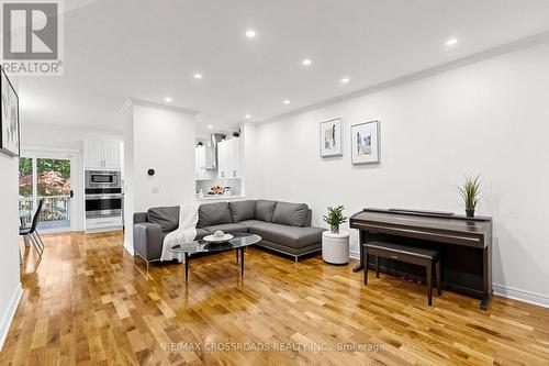 74 Romance Drive, Richmond Hill, ON 